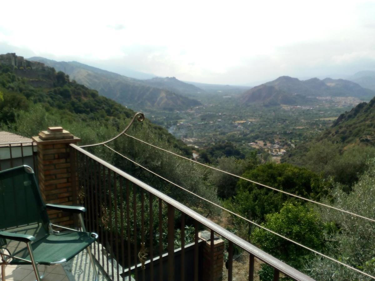Appartamento Ferraro Turina Motta Camastra Buitenkant foto